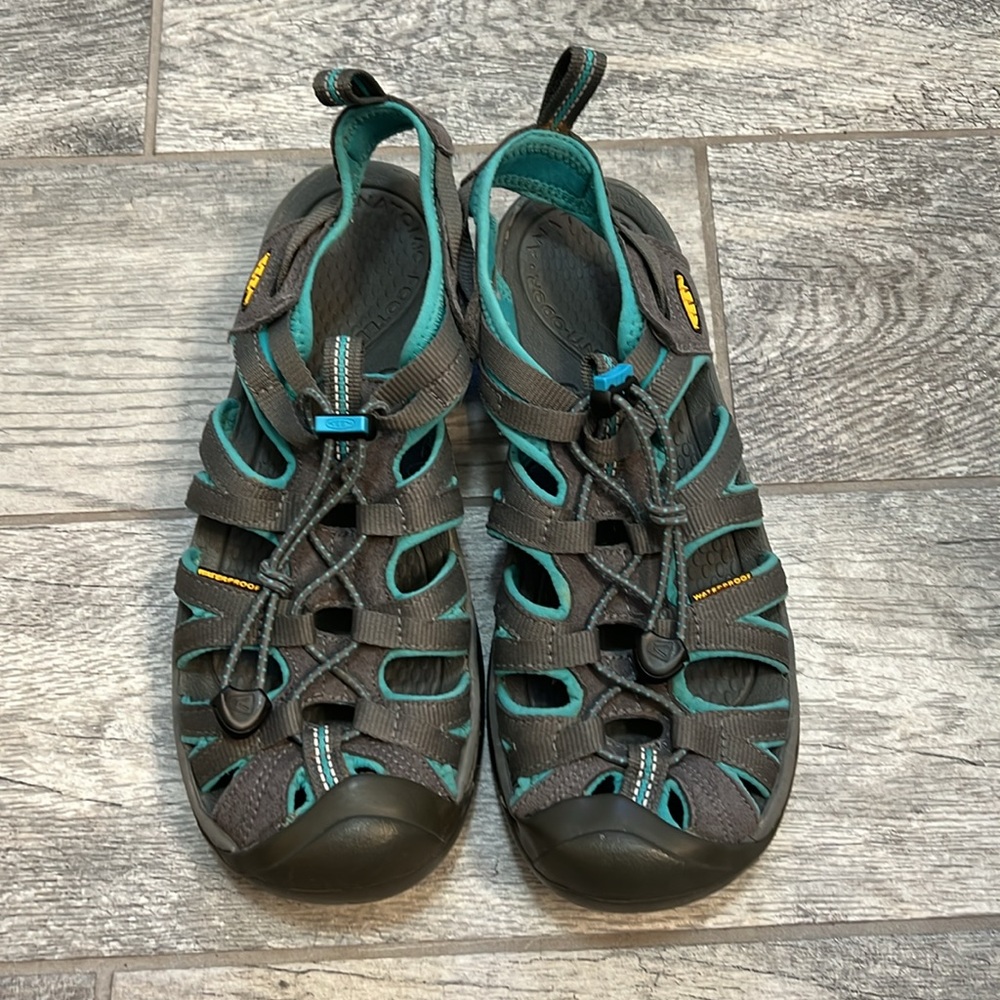 Keen Whisper Sandals. Size 9.5
